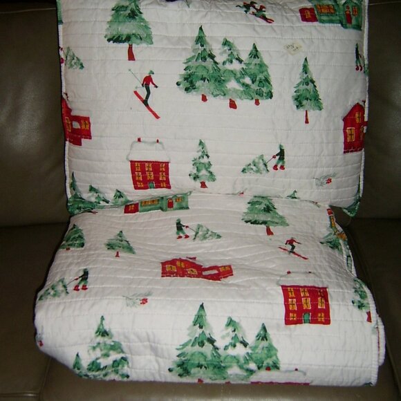 Holiday, Winter Quilted Twin Bedspread with Sham, VGUC - Picture 2 of 4